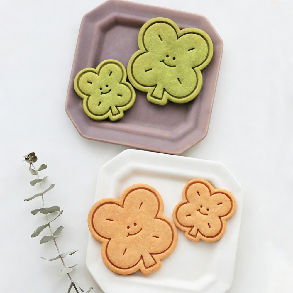 Lucky Four-Leaf Clover Cookie  - Kitchen Baking Cookies recension och pris